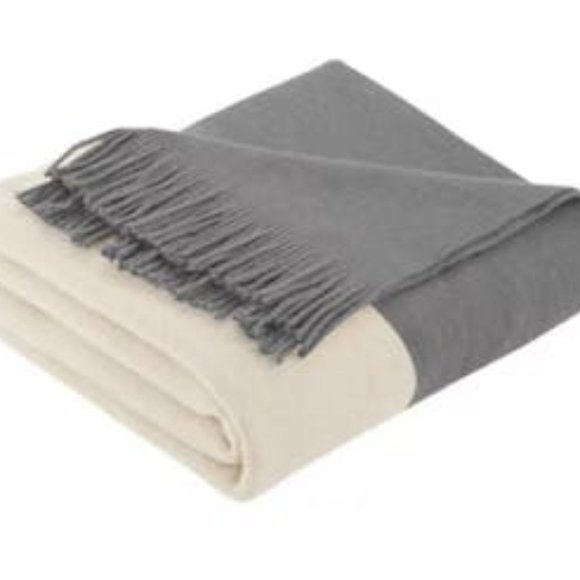 INK+IVY Stockholm Color Block Faux Cashmere Ultra Soft Cozy with Fringe Tassels - Picture 1 of 1